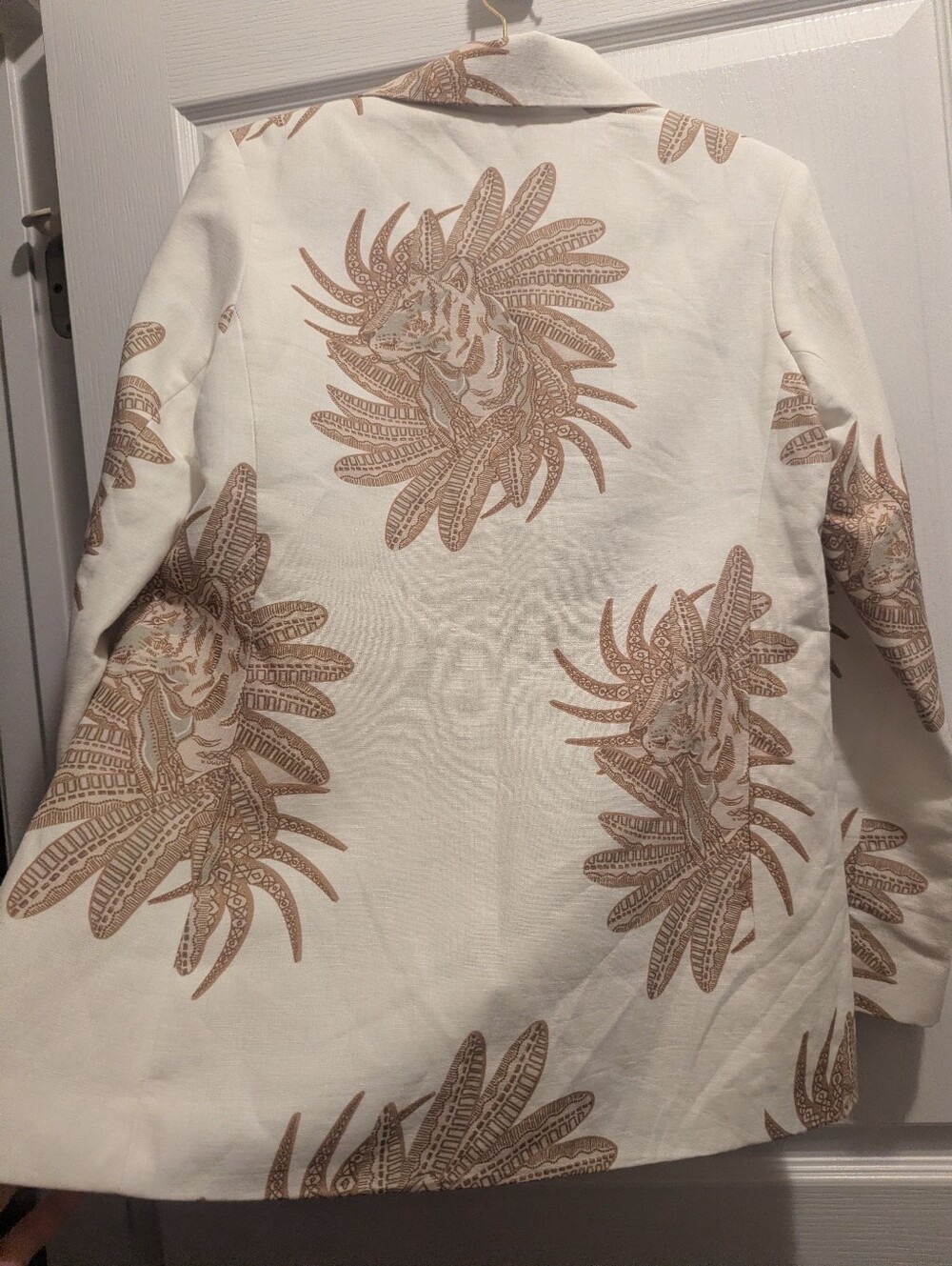 Las Sureñas Greek Tiger White Blazer - Picture 9 of 12